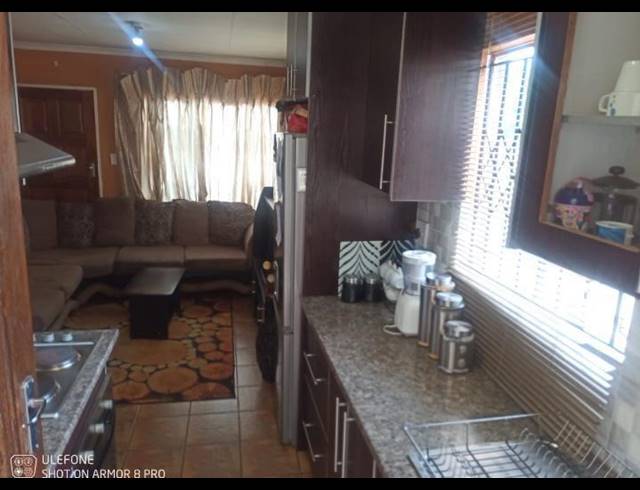 2 BEDROOM HOUSE FOR SALE IN MAPLETON